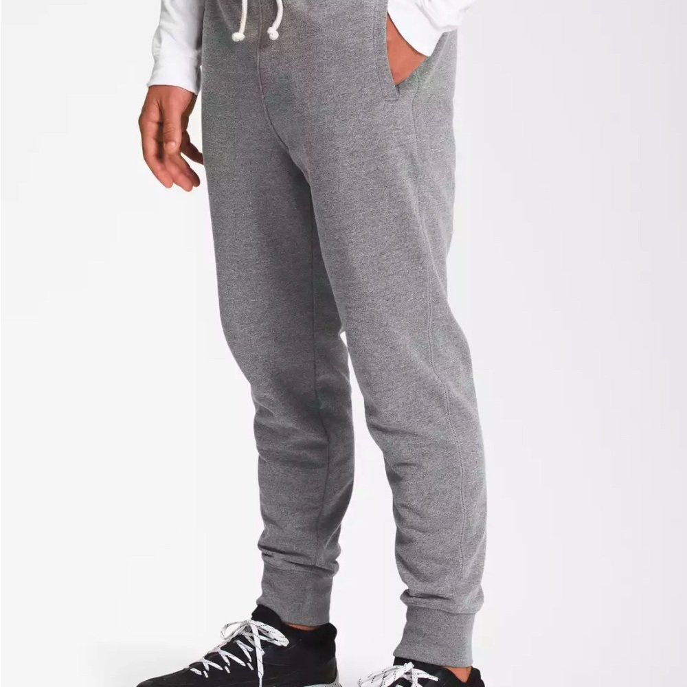 The North Face 

Man Heritage Patch Jogger